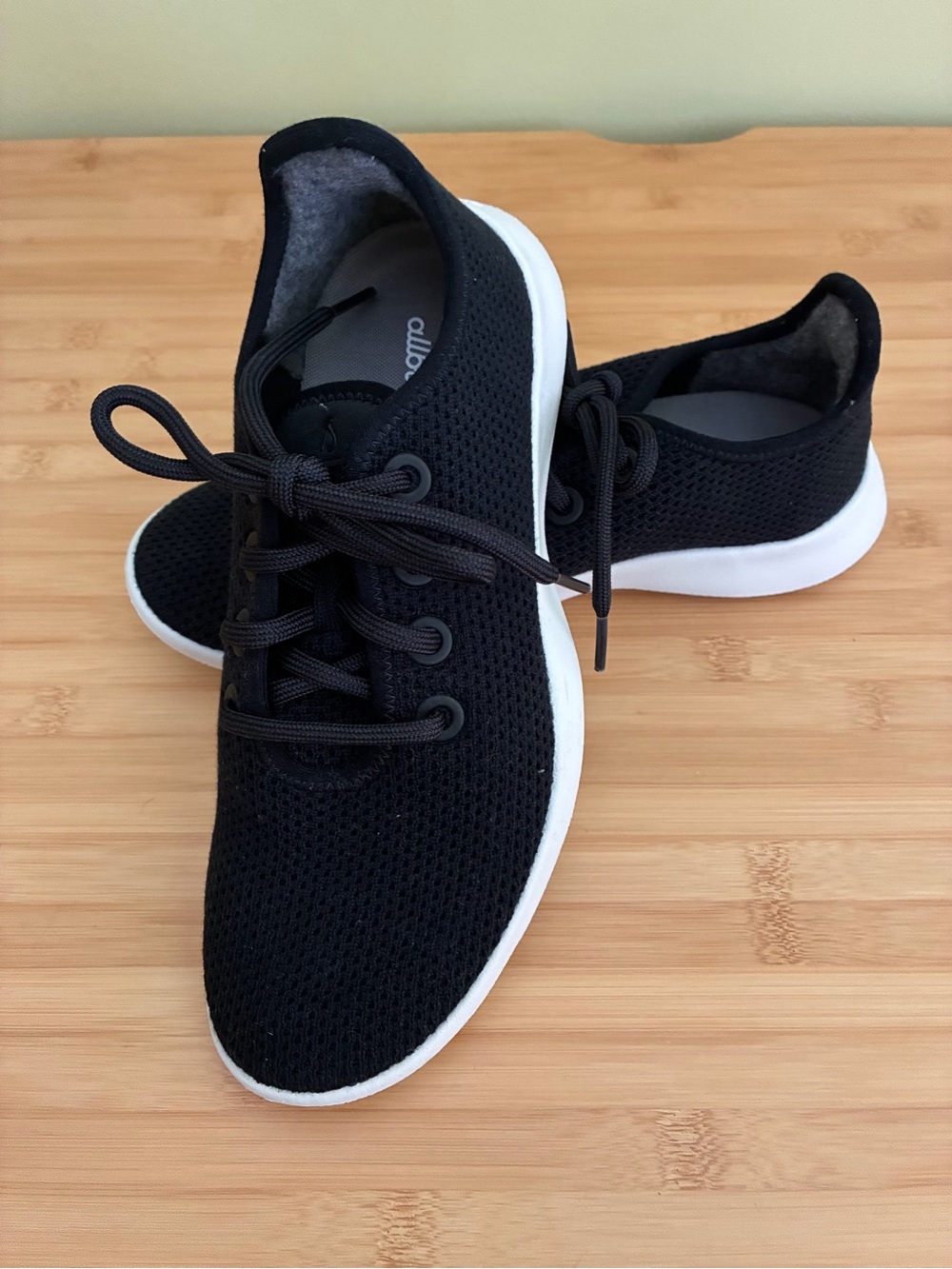 Allbirds tree runner sneakers women’s 8 NEW